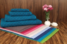 حوله استخری برق لامع طرح ایرانشهر سایز 130*65 سانتی متر